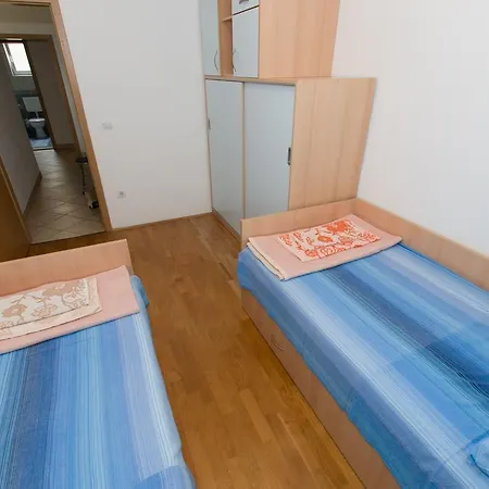 Apartment Drago *